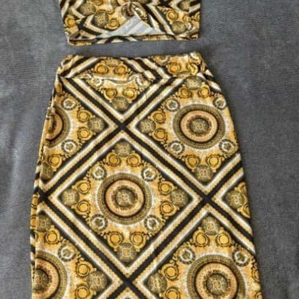 Geometric Two-Piece Skirt Set in Yellow and Black